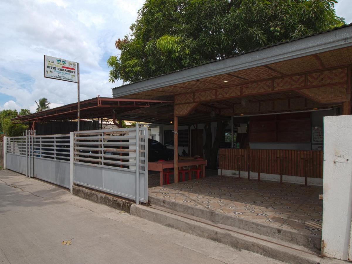 Oyo 777 Rn Guesthouse Moalboal Exterior foto